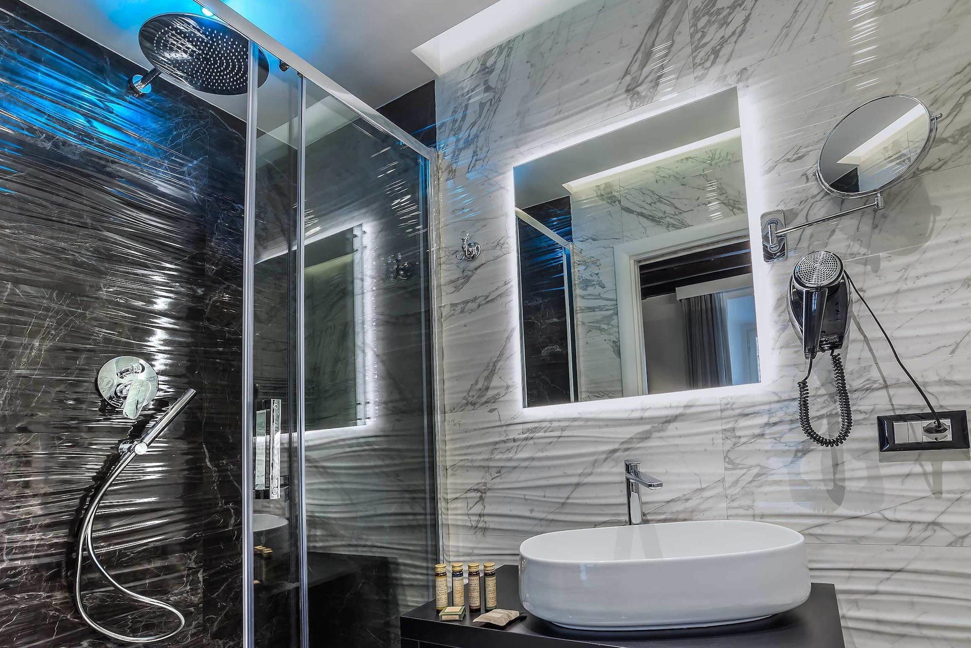 Spagna Luxury'n Trevi Affittacamere Roma
